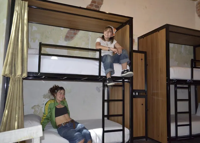 Nomaddicts Hostal *